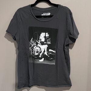 Old Navy T shirt featuring Elvis